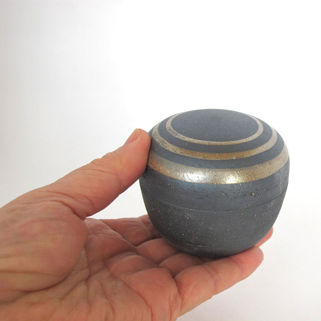 ミニ骨壷 信楽焼 【あらたま・大地】納骨巾着袋付