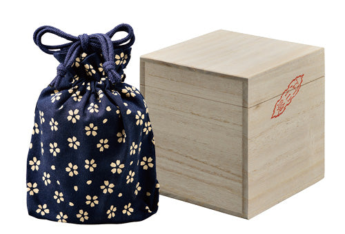 ミニ骨壷 遥風(はるかぜ) 有田焼 【桜小紋】桐箱入・巾着付